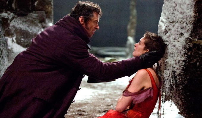 les-miserables-hugh-jackman-anne-hathaway-new